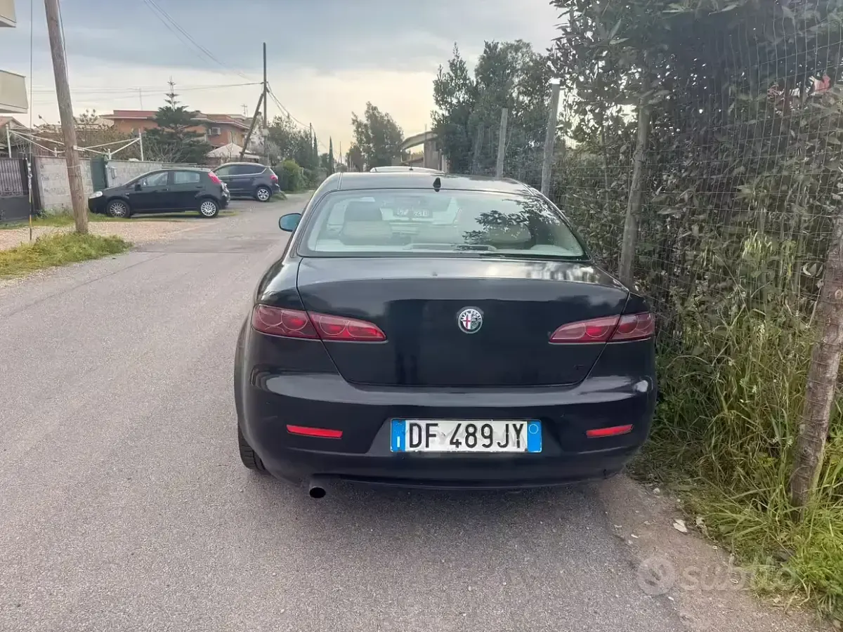 Usata Alfa Romeo 159 150 CV (110 kW) 2007 Nero Berlina