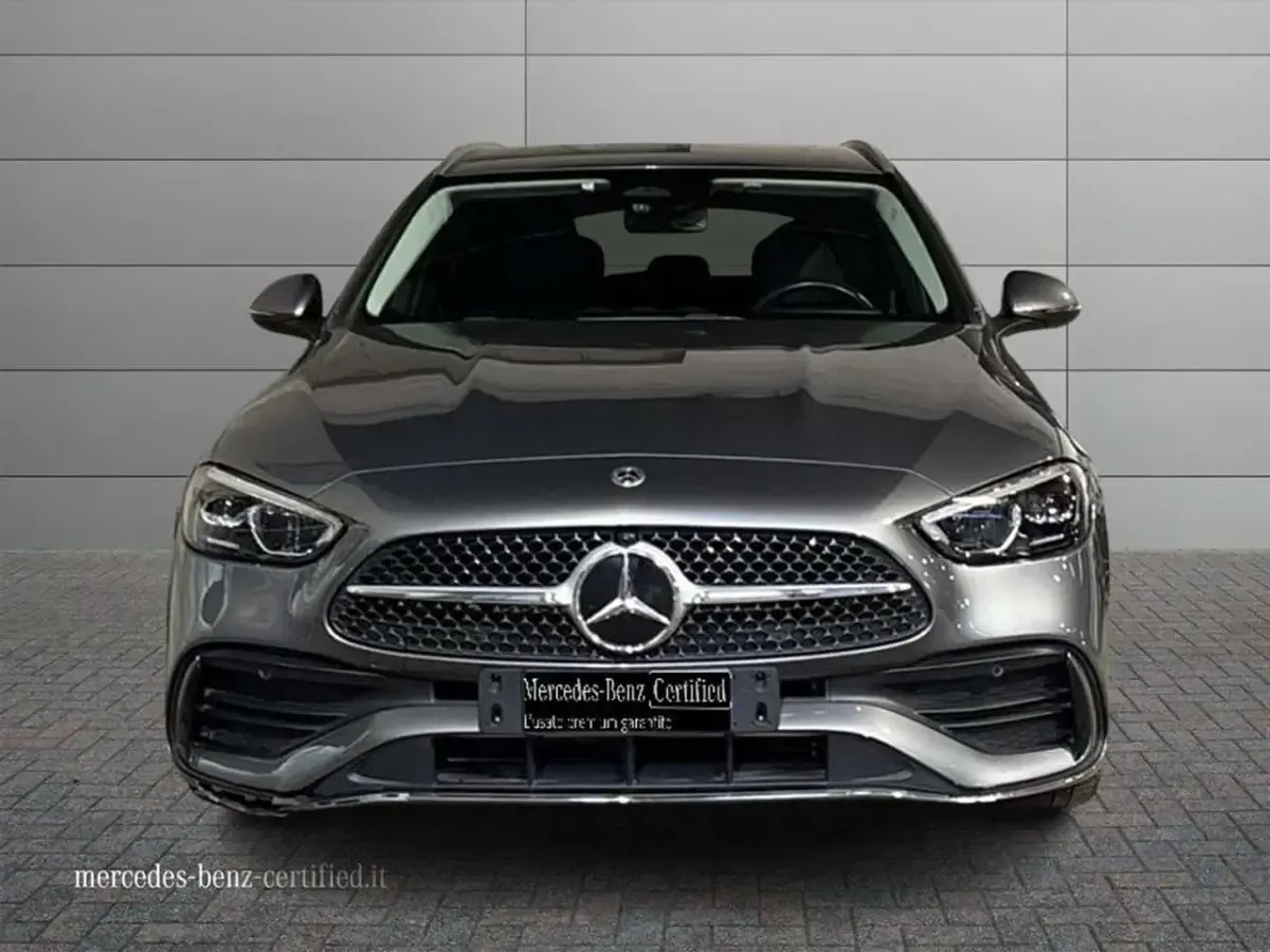 Usata Mercedes C300 Advanced 265 CV (194 kW) 2022 Grigio selenite Station wagon