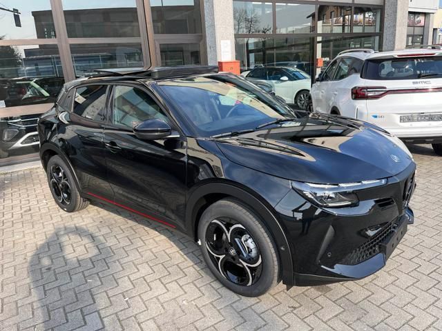 Nero Nuova 2025 Alfa Romeo Junior Edizione Speciale SUV | 29.900 € (Buon prezzo) - Immagine 1/4