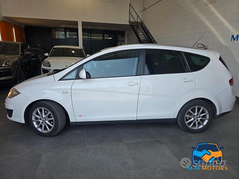 Usata Seat Altea XL Style 2011 Bianco Monovolume
