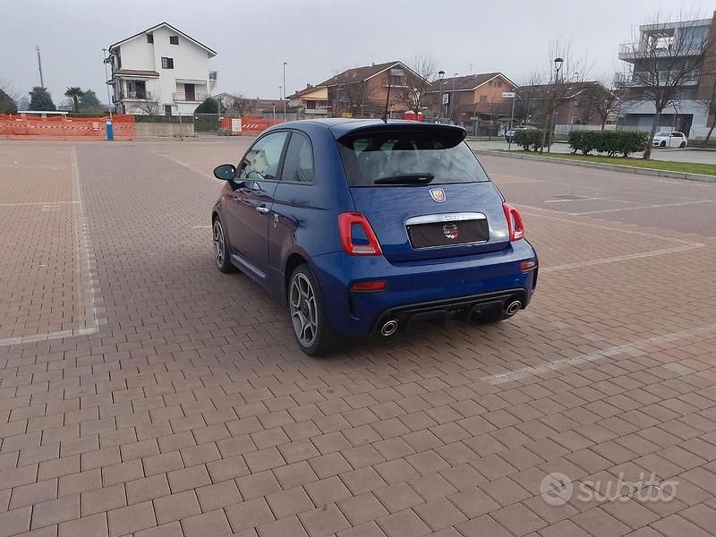 Usata Abarth 595 145 CV (106 kW) 2019 Blu Berlina