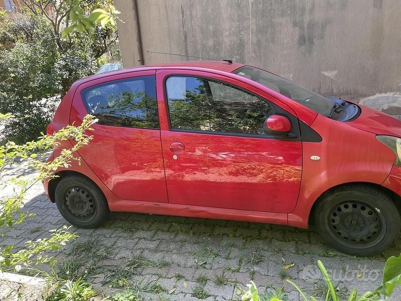 Usata Toyota Aygo 67 CV (49 kW) 2007 Utilitaria