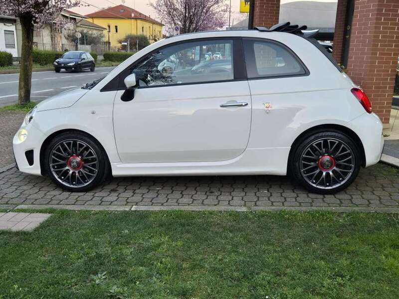 Usata Abarth 595C 145 CV (106 kW) 2017 Bianco Cabrio