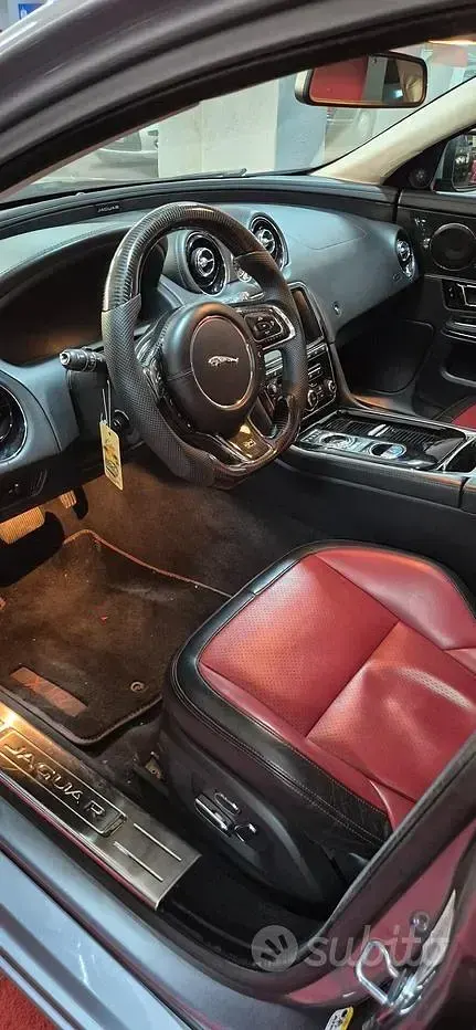 Usata Jaguar XJ 275 CV (202 kW) 2014 Grigio Berlina