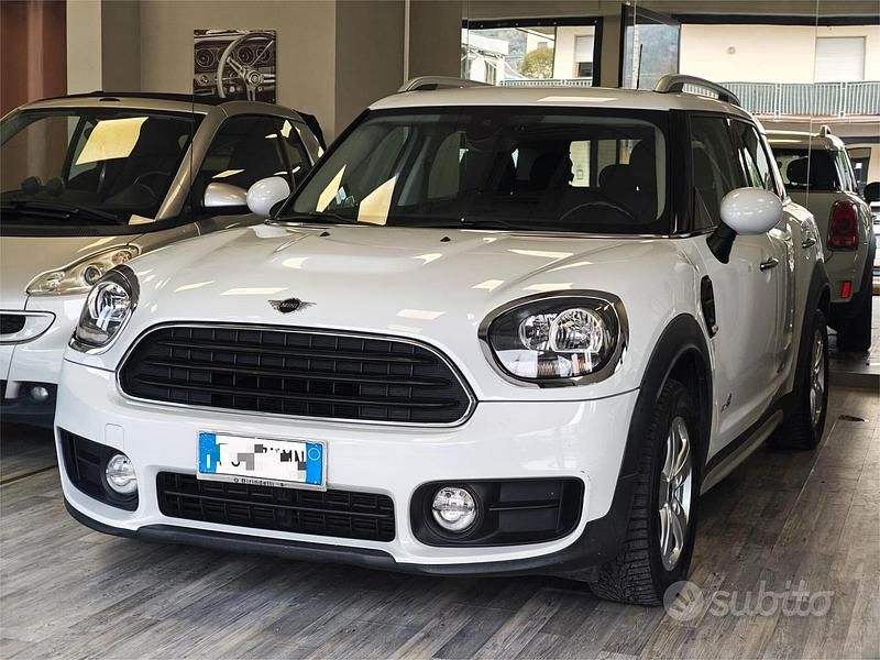 Second-hand Mini Cooper D Countryman Hype 150 CP (110 kW) 2017 Alb SUV