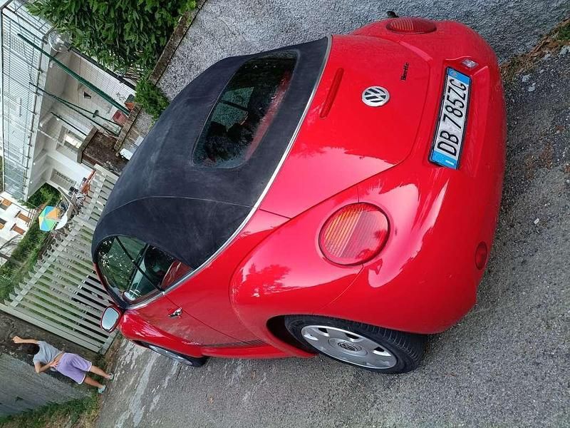 Rosso Usata 2006 VW Beetle Cabrio | 6500 € (Ottimo prezzo) - Immagine 1/4
