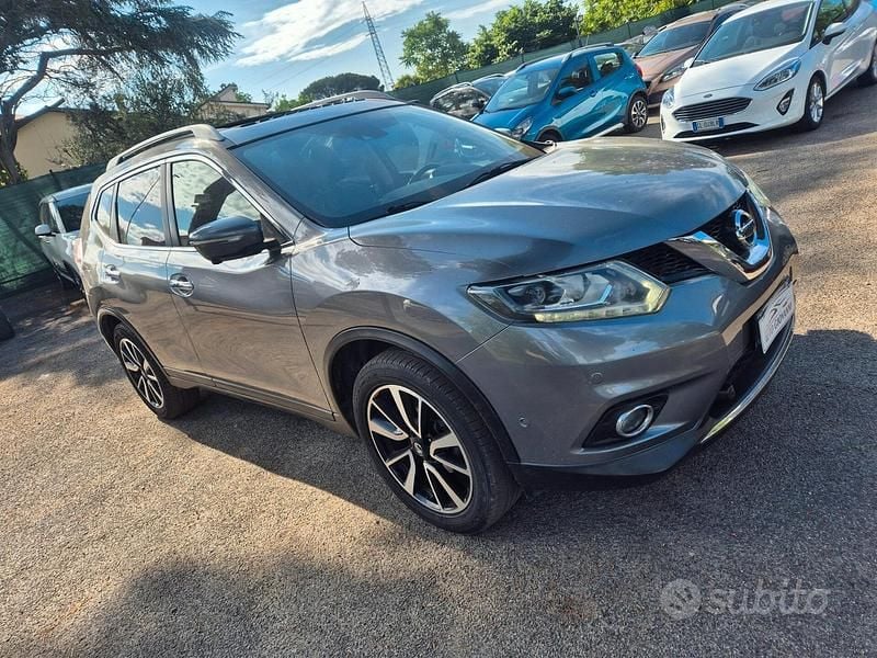 Grigio Usata 2016 Nissan X-Trail Acenta Premium SUV | 10.500 € (Ottimo prezzo) - Immagine 1/4