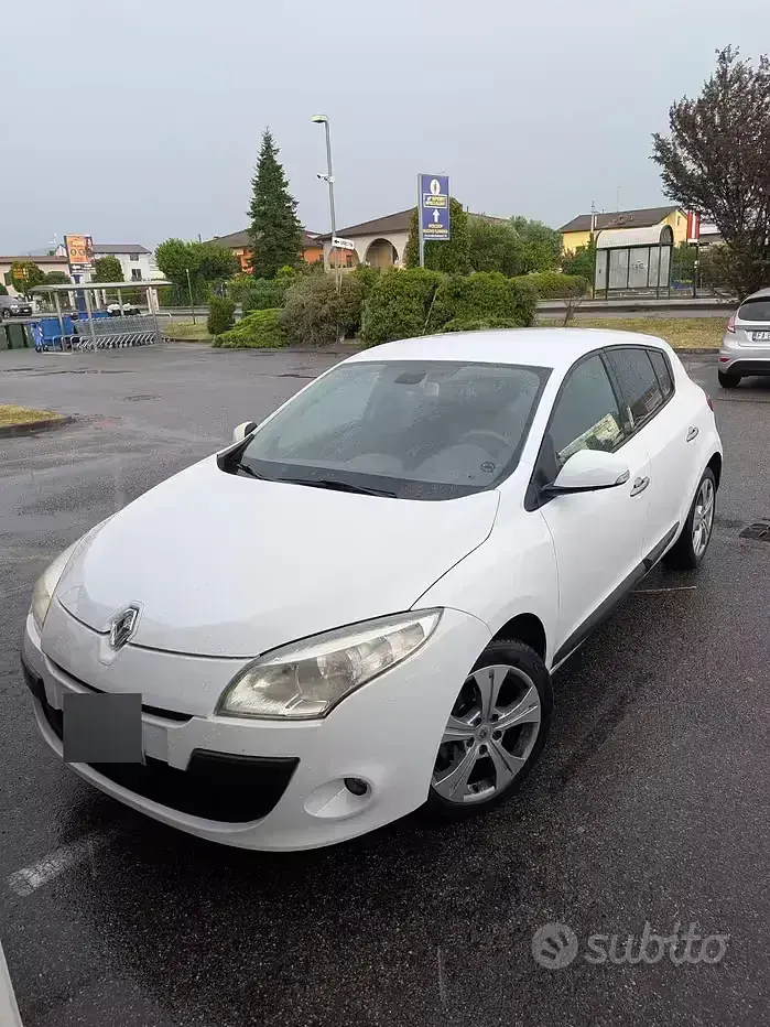 Usata Renault Mégane 110 CV (80 kW) 2010 Bianco Berlina