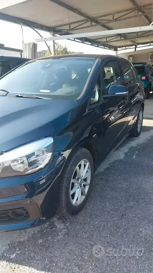 Usata BMW 218 Advantage 150 CV (110 kW) 2018 Bluazzurro Station wagon