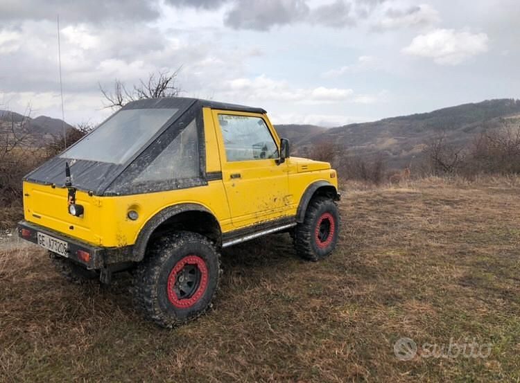 Usata Suzuki Samurai 1985 Giallo SUV