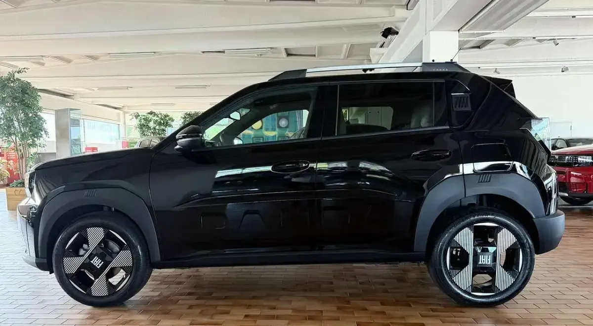 Nuova Fiat Grande Panda La Prima 101 CV (74 kW) 2026 Nero Utilitaria