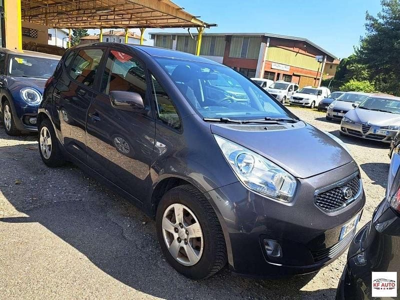 Usata Kia Venga Active 90 CV (66 kW) 2014 Grigio Utilitaria
