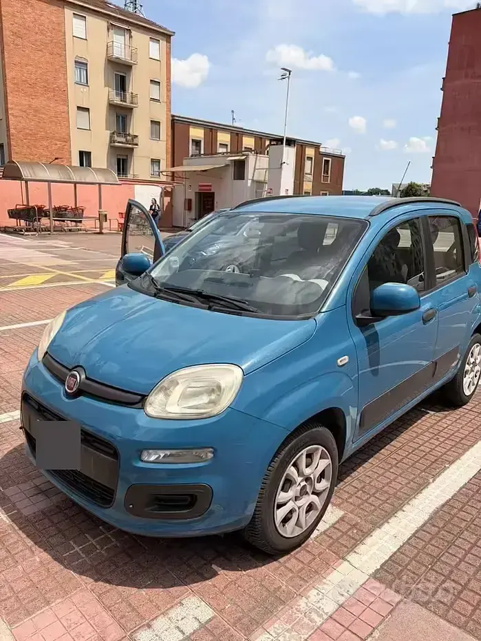 Usata Fiat Panda 77 CV (56 kW) 2012 Blu Utilitaria