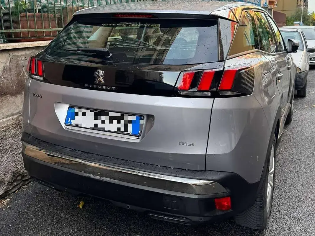 Usata Peugeot 3008 Active 120 CV (88 kW) 2017 Grigio SUV
