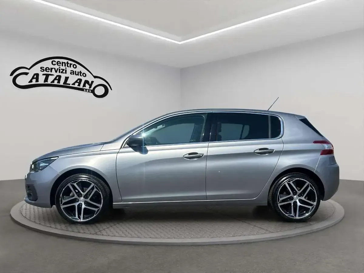 Usata Peugeot 308 GT-line 131 CV (96 kW) 2018 Grigio Berlina