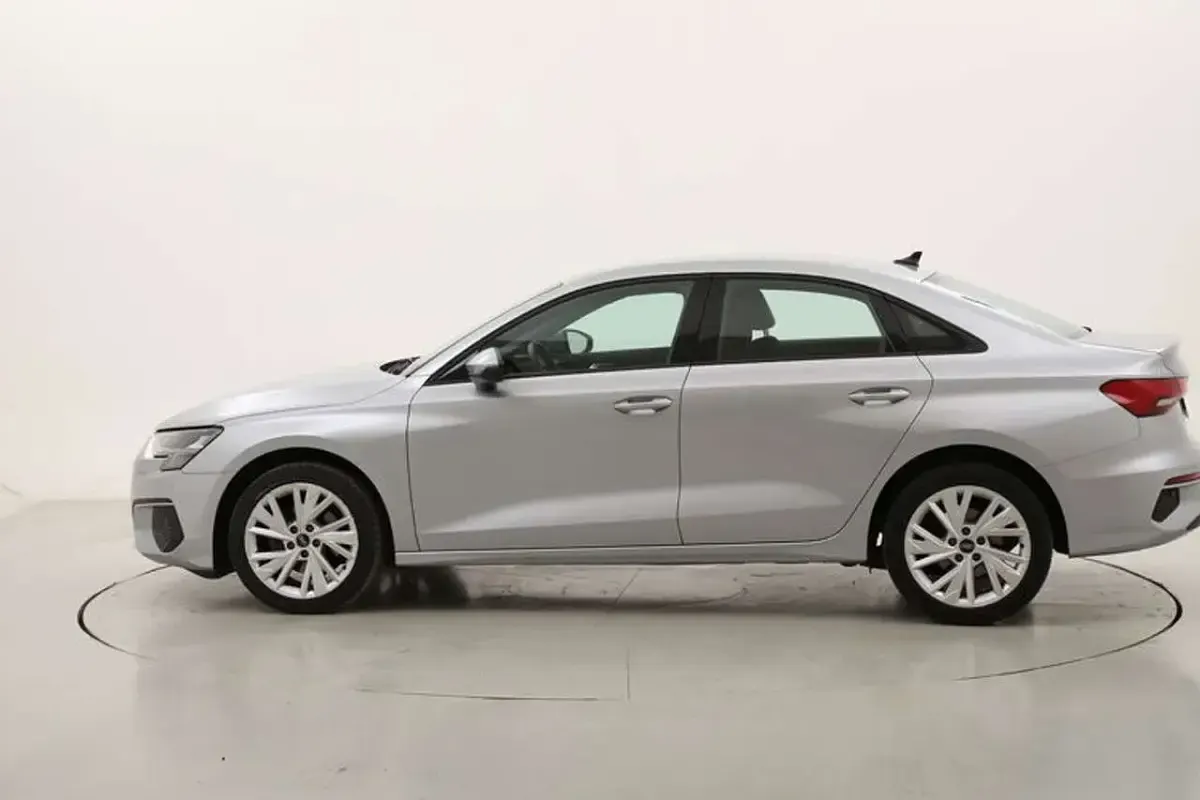 Usata Audi A3 Business 116 CV (85 kW) 2022 Argento Berlina