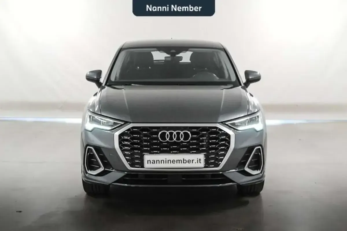 Usata Audi Q3 Sportback S-Line 245 CV (180 kW) 2024 Grigio SUV