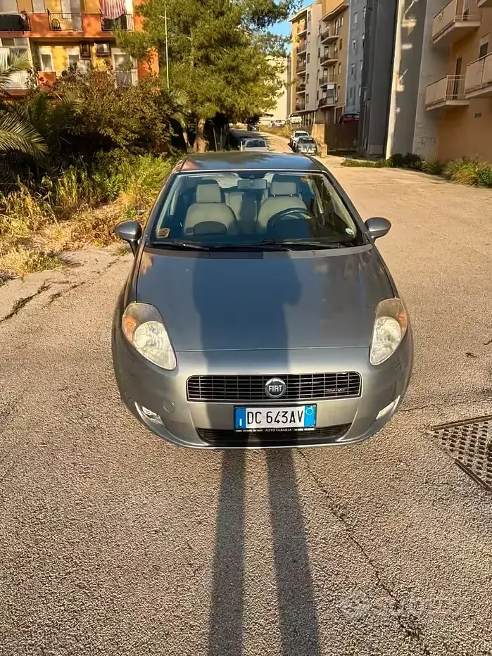 Usata Fiat Grande Punto 90 CV (66 kW) 2006 Utilitaria