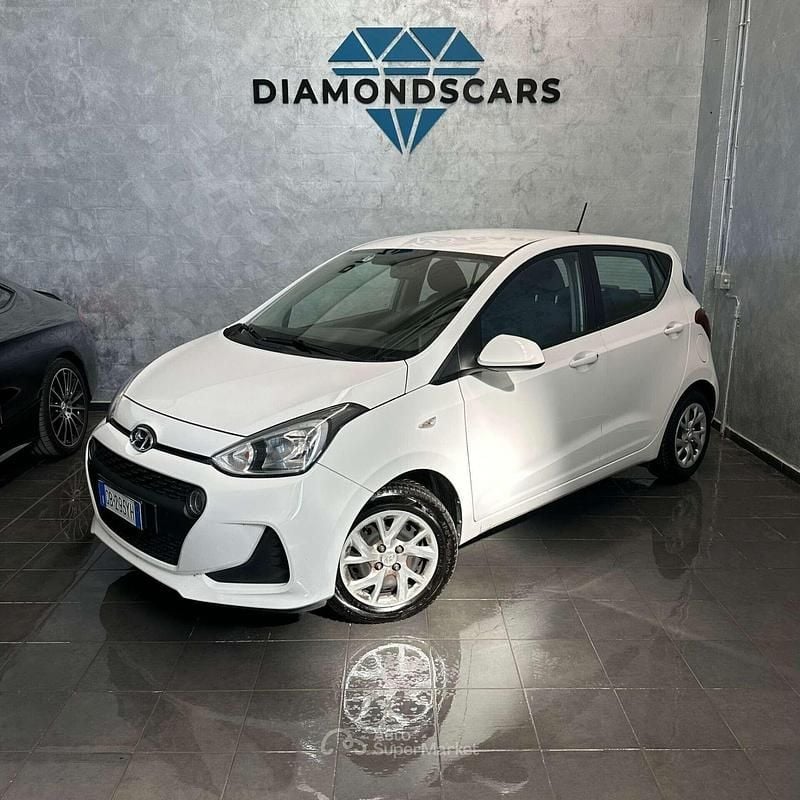 Usata Hyundai i10 67 CV (49 kW) 2020 Bianco Utilitaria