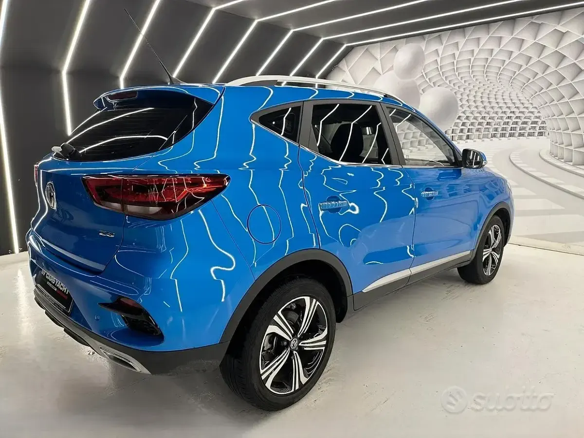 Usata MG ZS Luxury 111 CV (81 kW) 2022 Bluazzurro SUV
