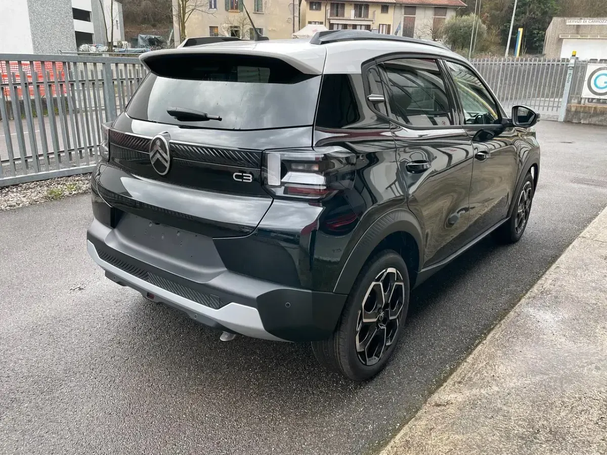 Nuova Citroën C3 PureTech 100 CV (73 kW) 2026 Nero SUV