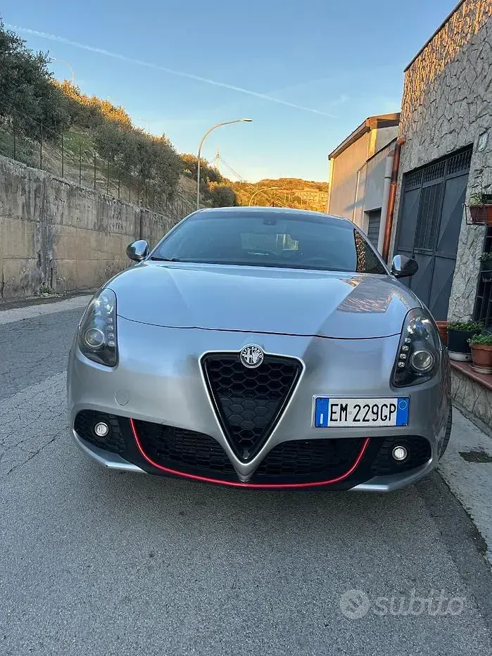 Usata Alfa Romeo Giulietta Progression 140 CV (102 kW) 2010 Utilitaria