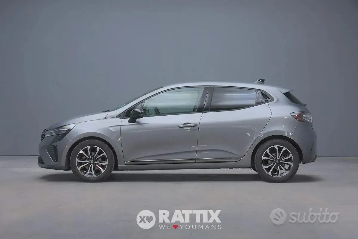 Usata Renault Clio V Techno 91 CV (66 kW) 2025 Grigio Berlina