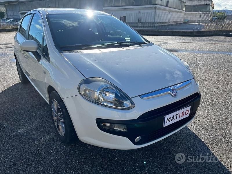 Usata Fiat Punto Evo 77 CV (56 kW) 2011 Bianco Utilitaria