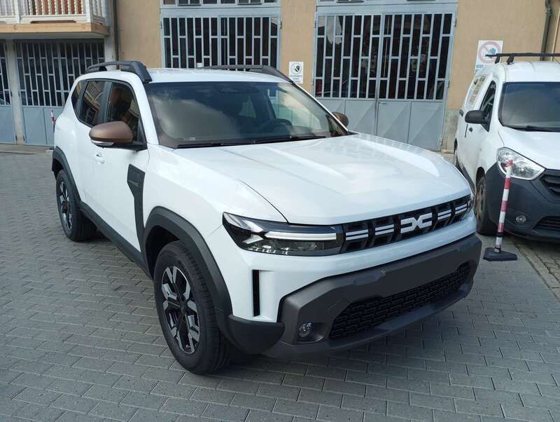 Usata Dacia Duster Journey 120 CV (88 kW) 2024 Grigio SUV