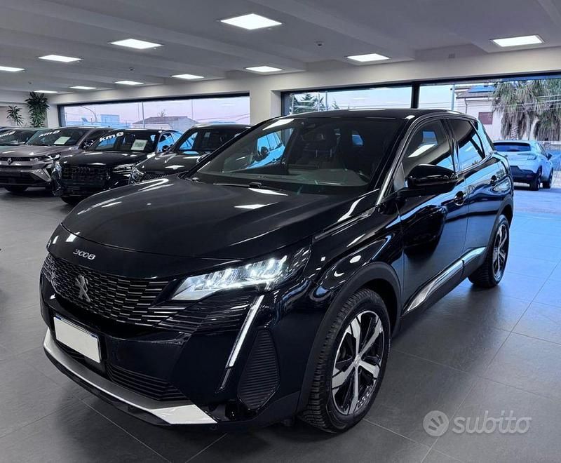 Usata Peugeot 3008 Allure 131 CV (96 kW) 2023 Nero SUV