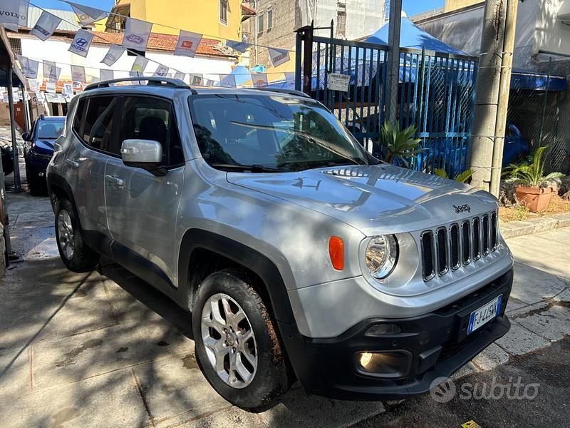 Usata Jeep Renegade Limited 140 CV (102 kW) 2017 Grigio SUV