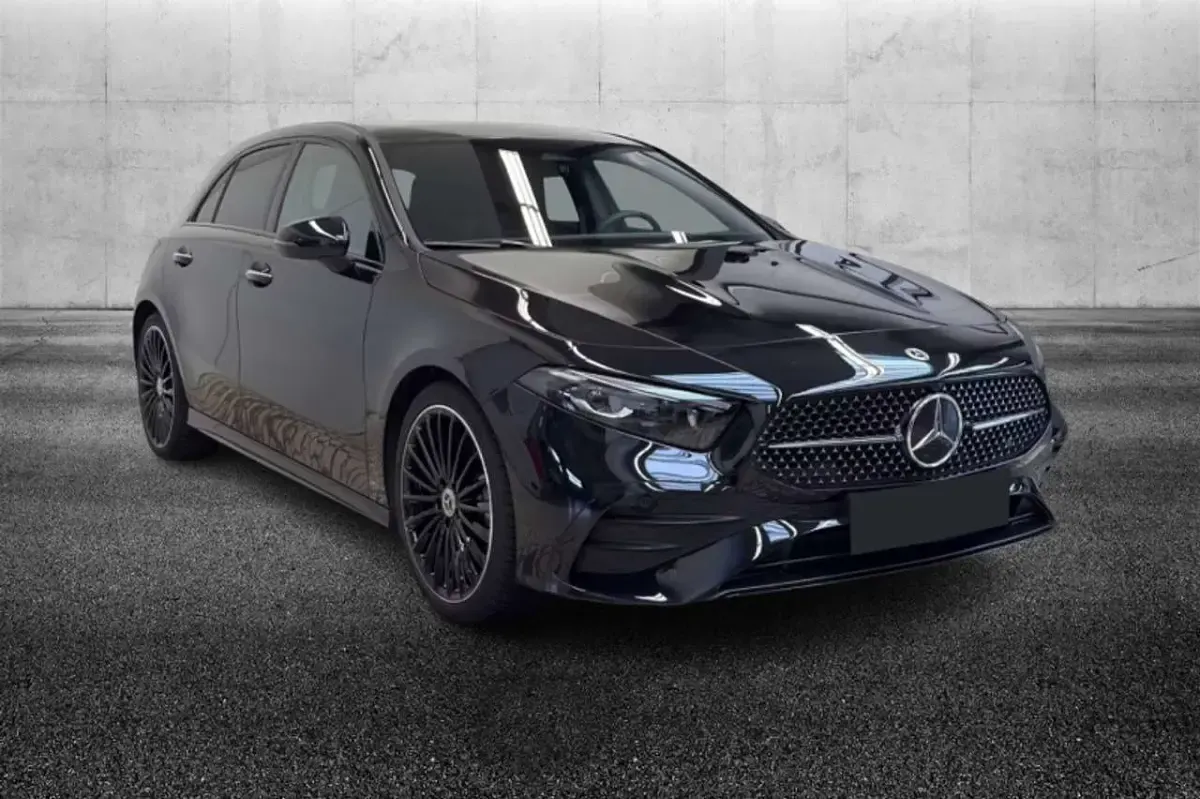 Usata Mercedes A200 AMG Line Premium 150 CV (110 kW) 2025 Nero Berlina