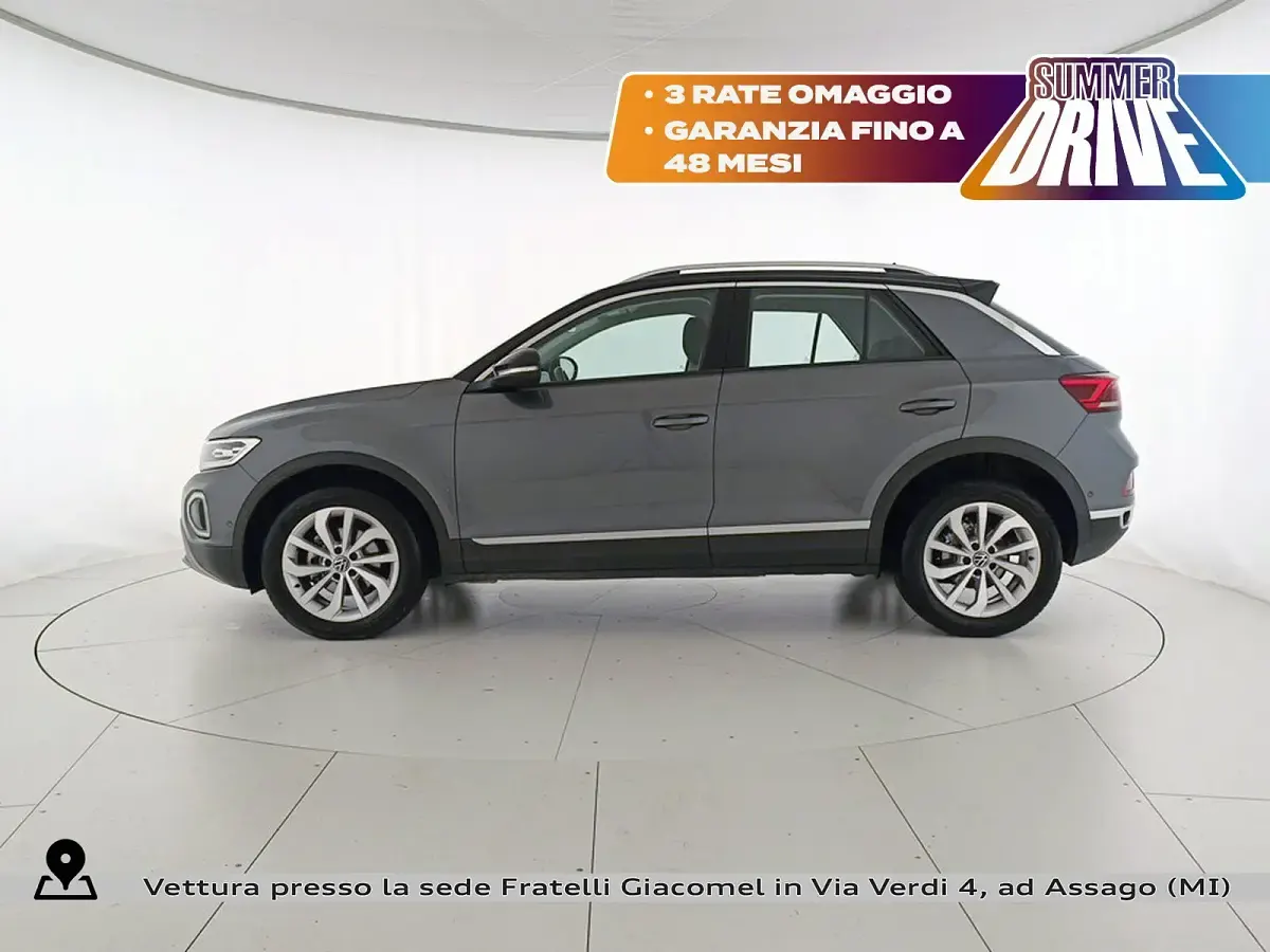 Usata VW T-Roc Style 116 CV (85 kW) 2025 Gray SUV