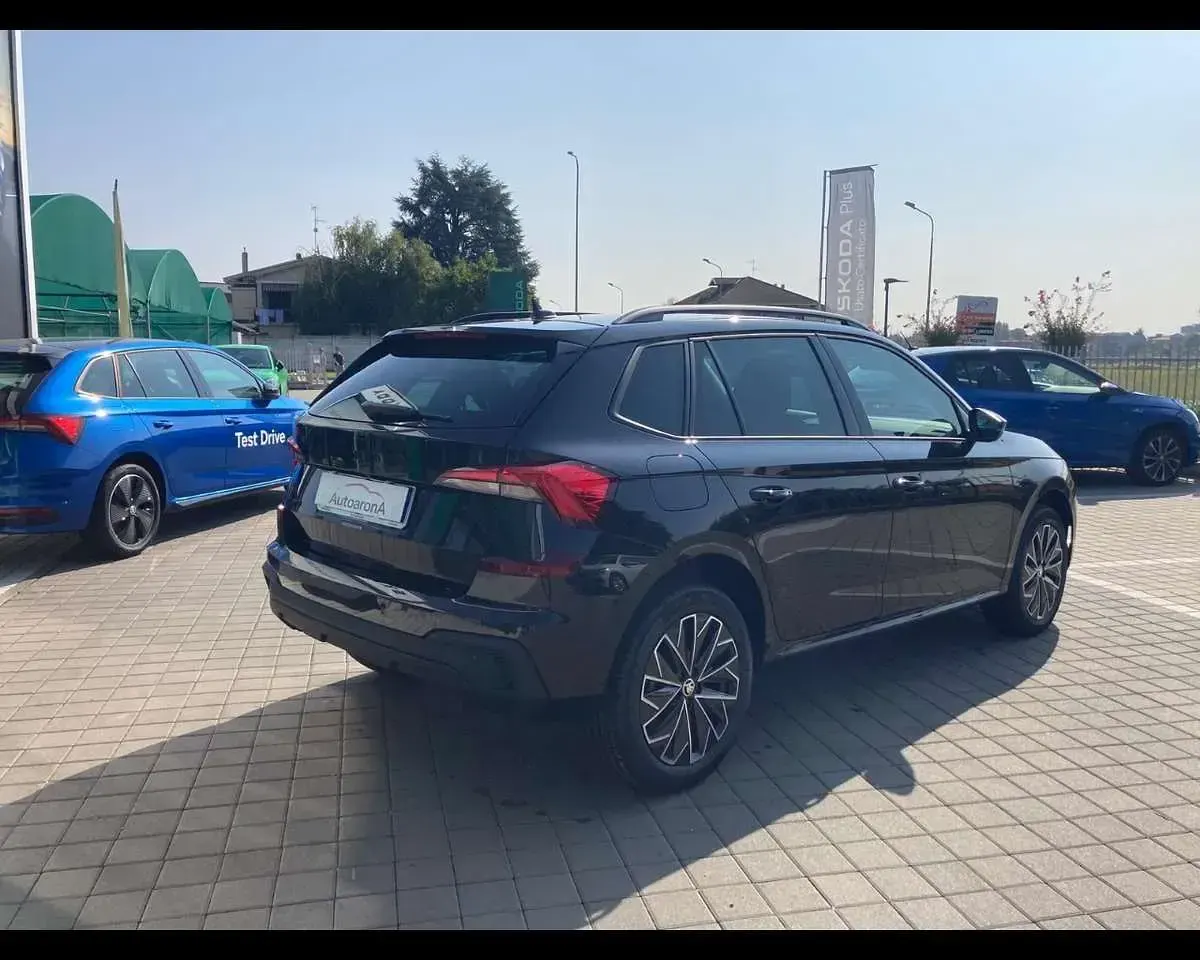 Nuova Skoda Kamiq 95 CV (69 kW) 2025 Grigio graphite metallizzato SUV