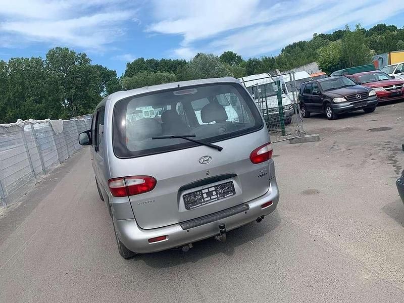 Usata Hyundai H-1 Comfort 111 CV (81 kW) 2000 Argento Monovolume