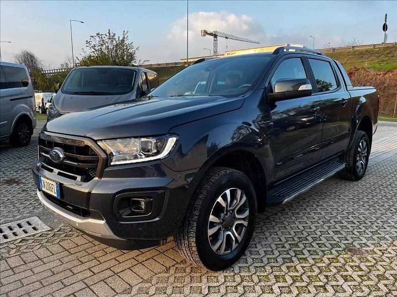 Usata Ford Ranger Wildtrack 213 CV (156 kW) 2023 Grigio metallizzato Pick-up