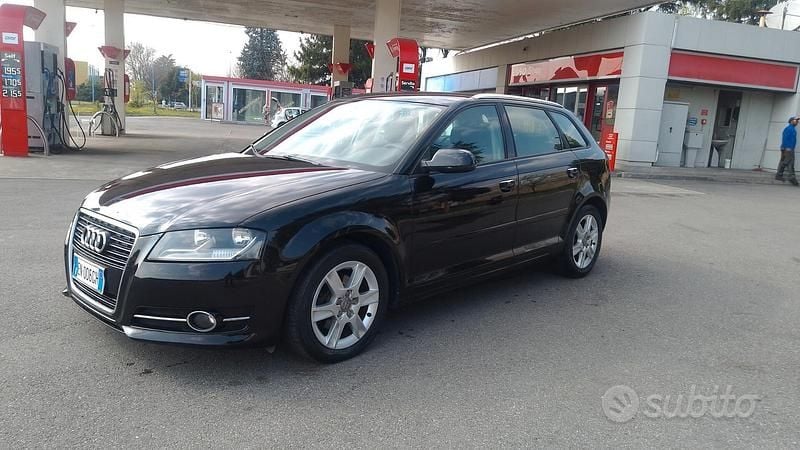 Usata Audi A3 90 CV (66 kW) 2012 Nero Utilitaria