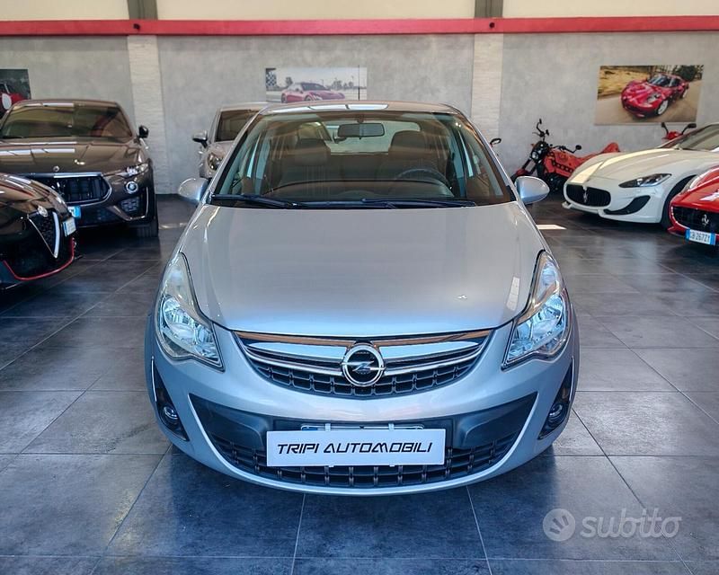 Usata Opel Corsa Edition 85 CV (62 kW) 2013 Grigio Utilitaria