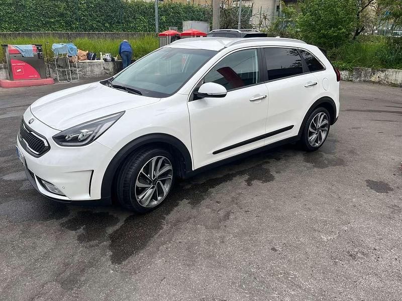 Usata Kia Niro 105 CV (77 kW) 2019 Bianco SUV