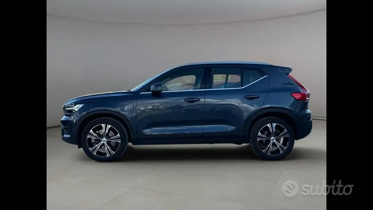 Usata Volvo XC40 Inscription 155 CV (114 kW) 2021 Blu SUV