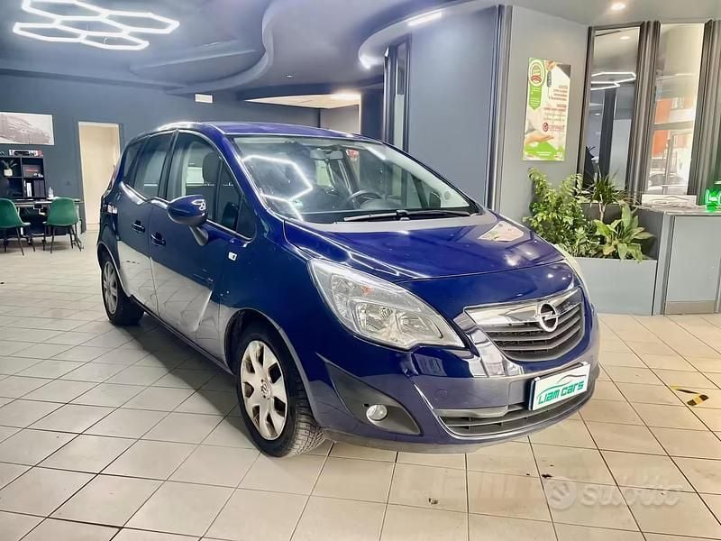 Usata Opel Meriva Cosmo 101 CV (74 kW) 2013 Blu Monovolume