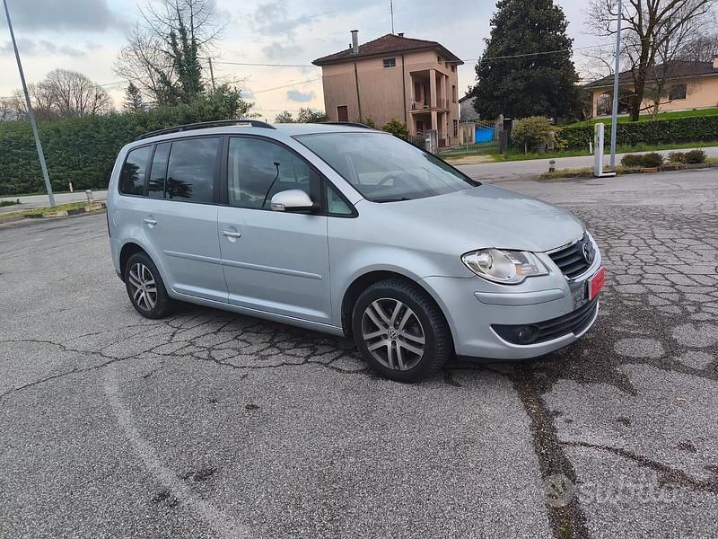 Usata VW Touran 109 CV (80 kW) 2008 Grigio Monovolume