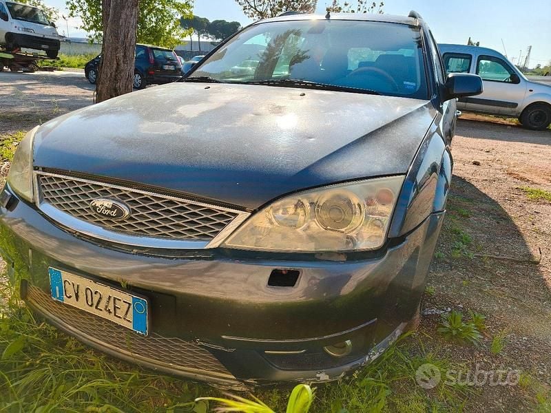 Usata Ford Mondeo 155 CV (114 kW) 2005 Blu Station wagon
