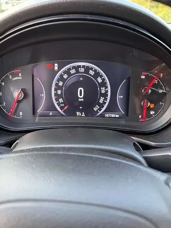 Usata Opel Insignia Sport 170 CV (125 kW) 2016 Grigio Station wagon