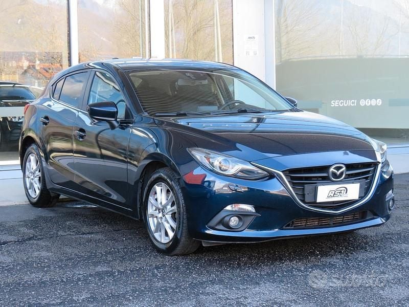 Usata Mazda 3 Evolve 149 CV (109 kW) 2015 Blu Berlina