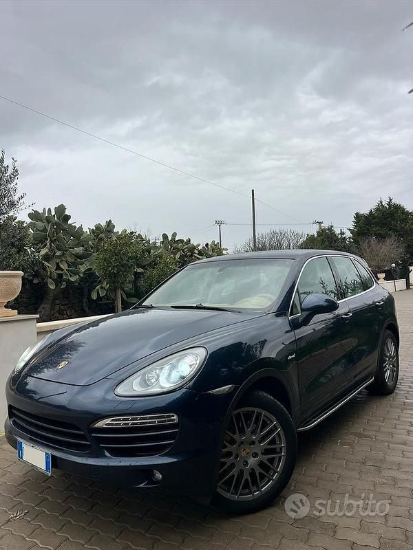 Usata Porsche Cayenne 239 CV (175 kW) 2011 Bianco SUV