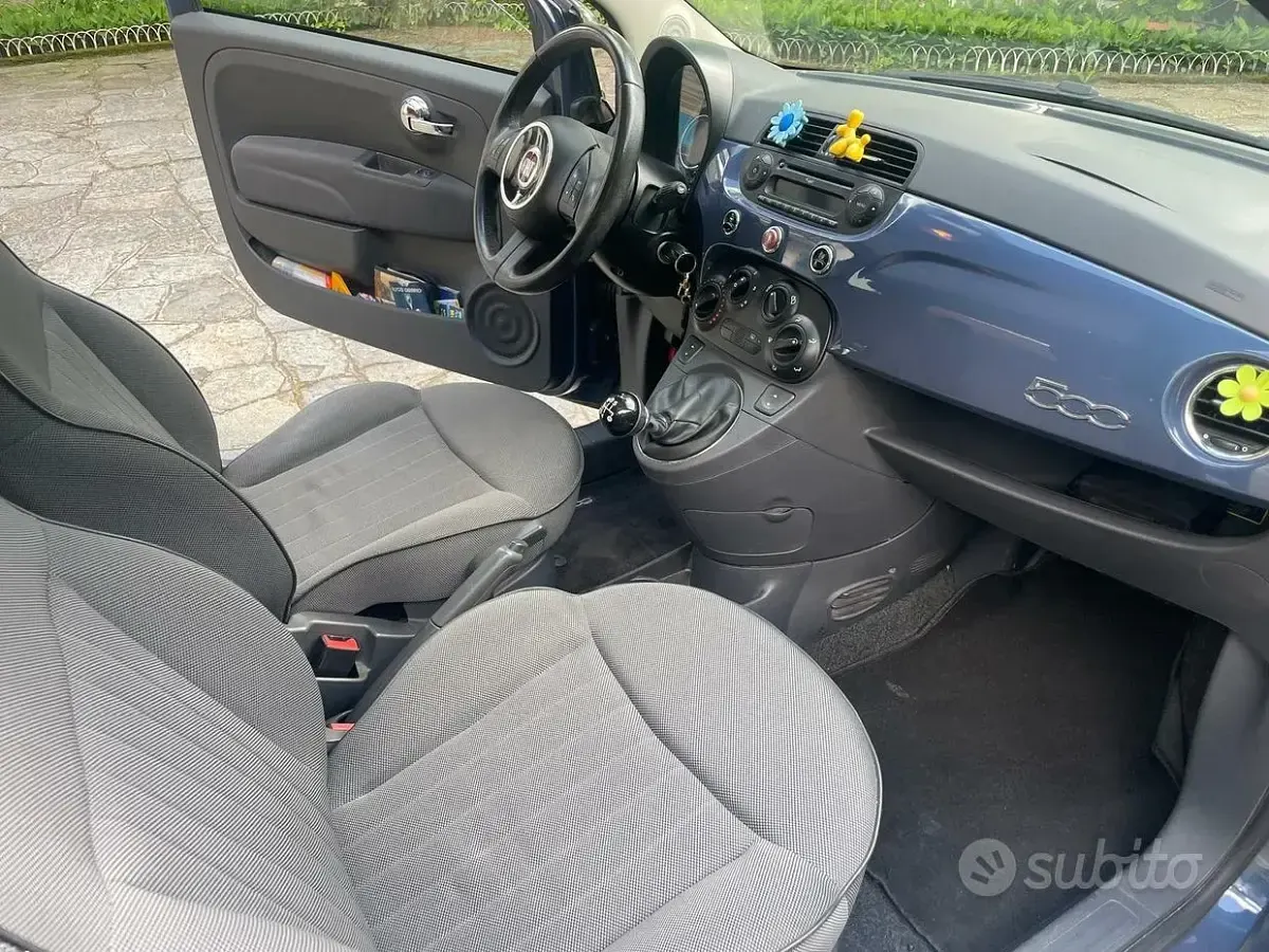 Usata Fiat 500 Lounge 69 CV (50 kW) 2013 Blu Utilitaria