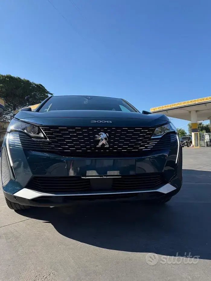 Usata Peugeot 3008 Allure 131 CV (96 kW) 2024 SUV