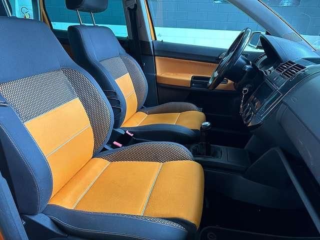 Usata VW Polo Cross 69 CV (50 kW) 2006 Arancione Utilitaria