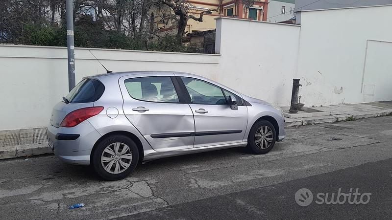 Usata Peugeot 308 110 CV (80 kW) 2011